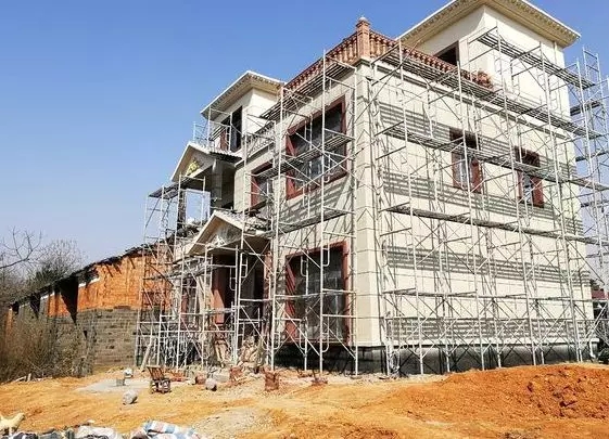 【自建房案例】網友30萬蓋三層自建房，建成效果讓鄰居紛紛仿建！