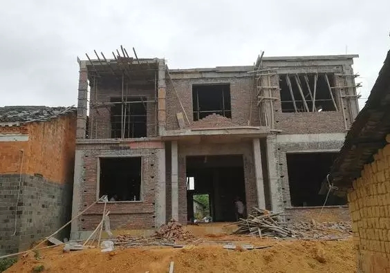 【自建房案例】網友30萬蓋三層自建房，建成效果讓鄰居紛紛仿建！